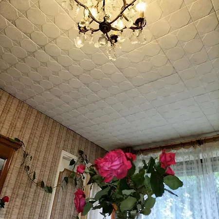 Private With 2 Double Bed Metro 5 No Key Check In 8pm- Checkout 12noon * Bobigny
